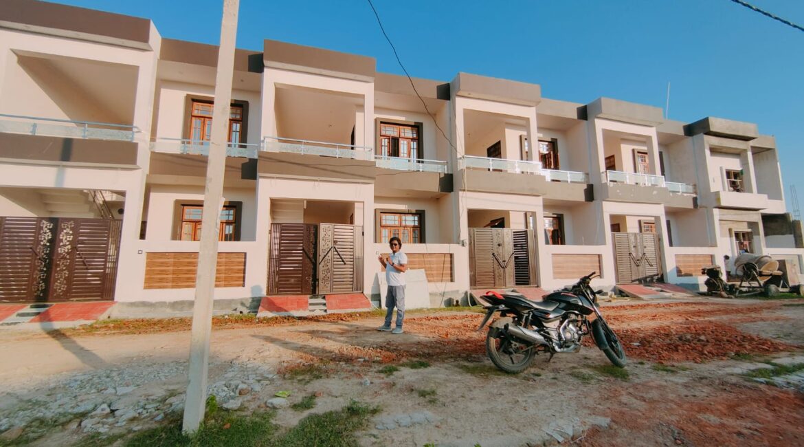 3BHK house for sale In Kursi Road Lucknow Limited Time Offer