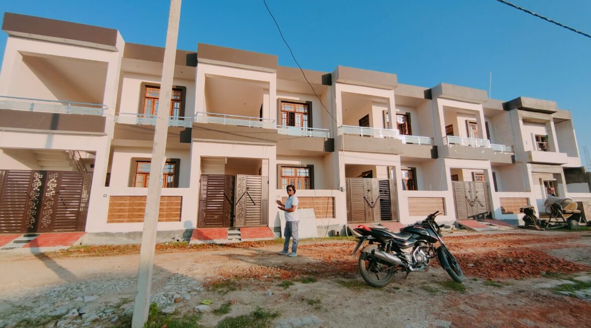 3BHK house for sale In Kursi Road Lucknow Limited Time Offer