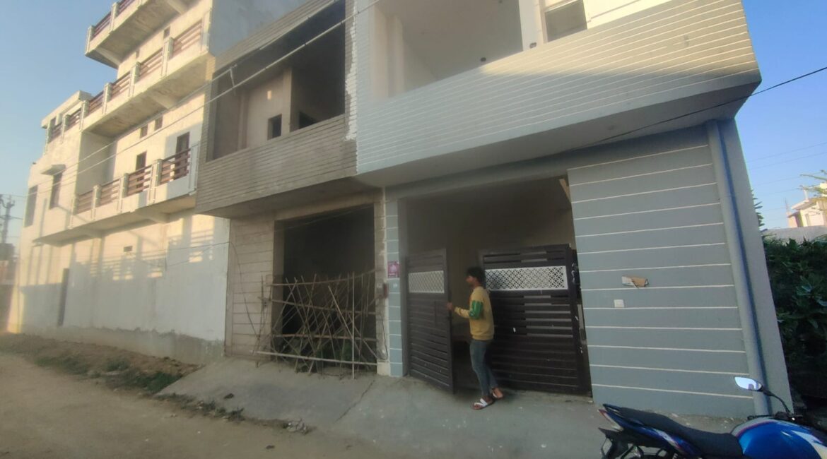 2BHK House For Sale Gya Tiraha Near St. Merry Hospital Kursi Rd Lko