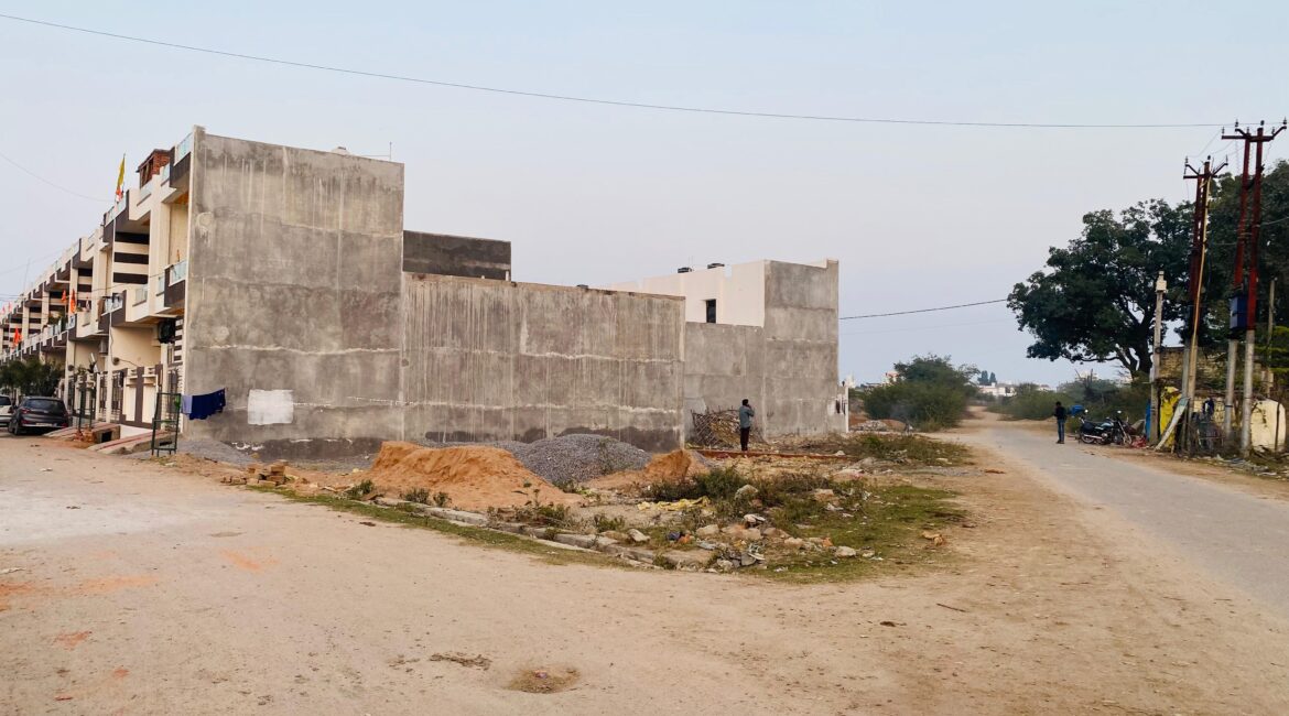Residential Plot For Sale In Lko Prime Location Chaman Enclave